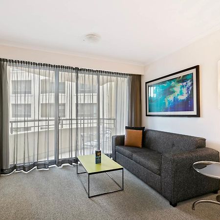 Апарт отель Mantra Parramatta Сидней Экстерьер фото