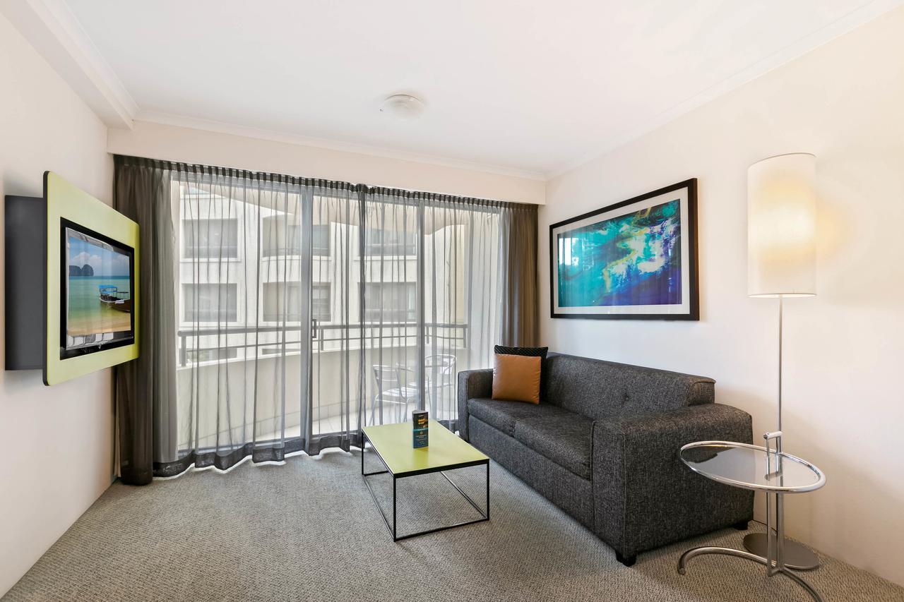 Апарт отель Mantra Parramatta Сидней Экстерьер фото