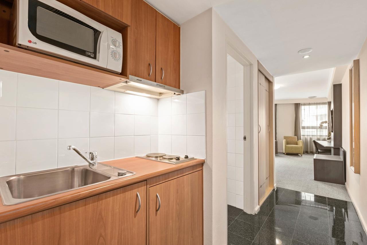 Апарт отель Mantra Parramatta Сидней Экстерьер фото
