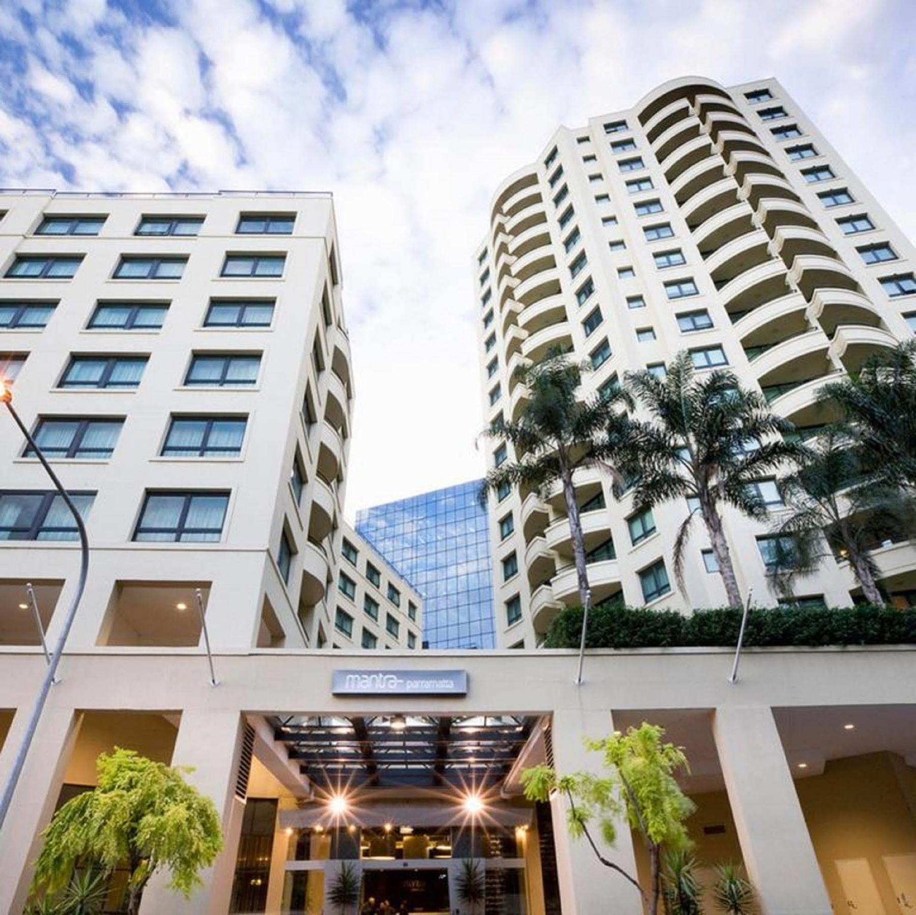 Апарт отель Mantra Parramatta Сидней Экстерьер фото
