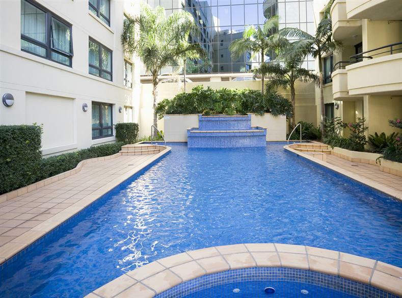 Апарт отель Mantra Parramatta Сидней Экстерьер фото